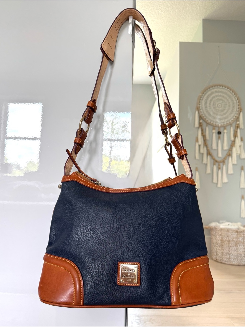 Dooney & Bourke Bag — Pebble Grain Crossbody Hobo in Midnight Blue
R2086MD